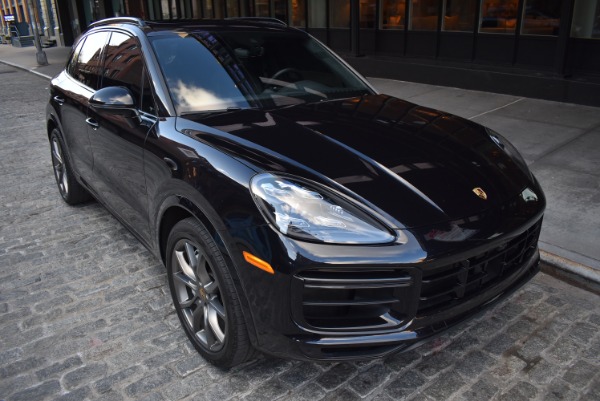 Used-2019-Porsche-Cayenne-Turbo