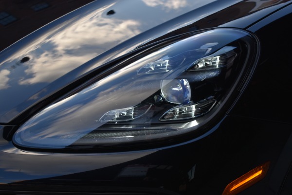Used-2019-Porsche-Cayenne-Turbo