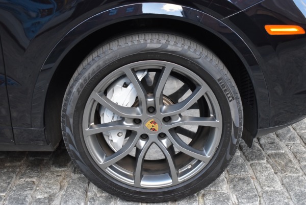 Used-2019-Porsche-Cayenne-Turbo