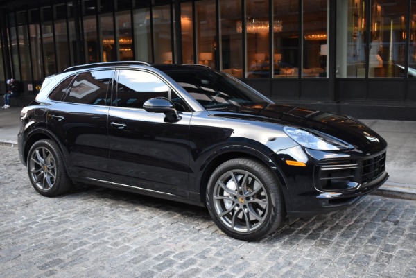 Used-2019-Porsche-Cayenne-Turbo
