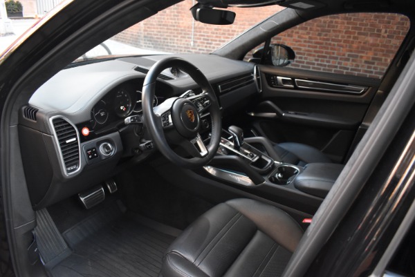 Used-2019-Porsche-Cayenne-Turbo