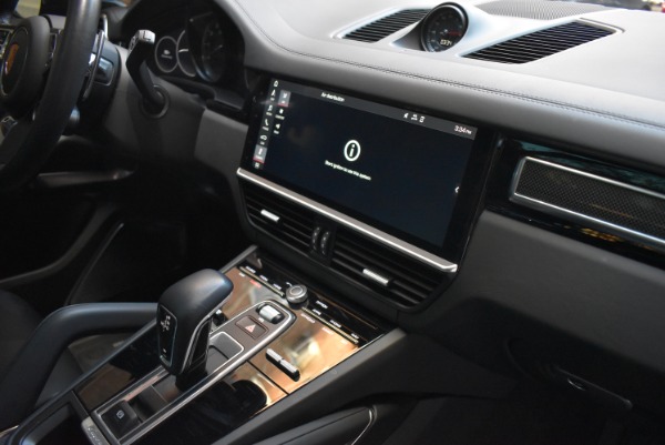 Used-2019-Porsche-Cayenne-Turbo