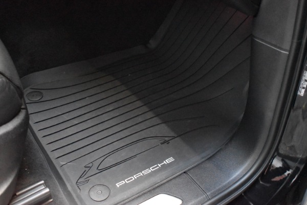 Used-2019-Porsche-Cayenne-Turbo