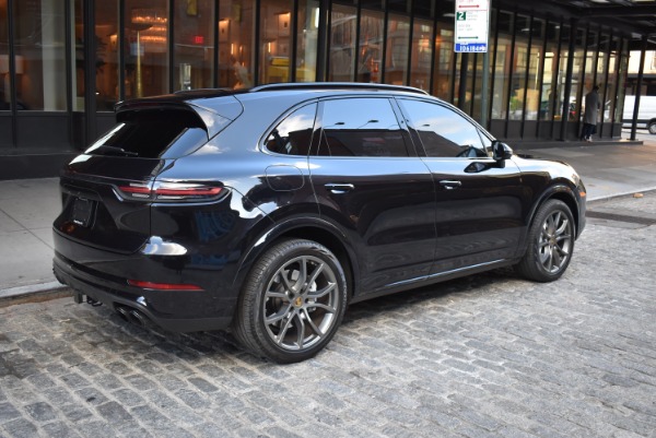 Used-2019-Porsche-Cayenne-Turbo