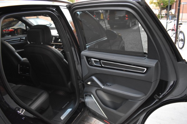 Used-2019-Porsche-Cayenne-Turbo