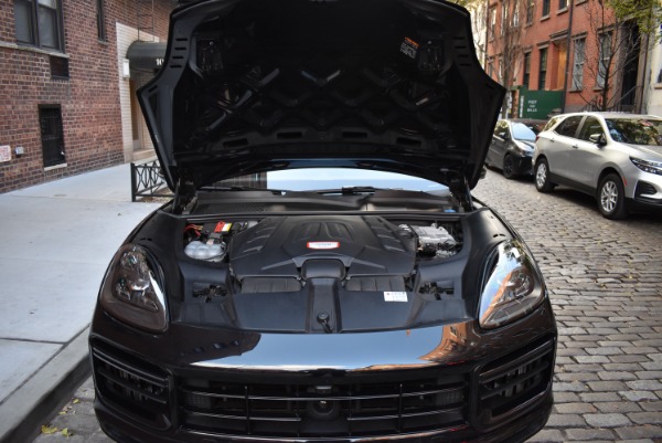 Used-2019-Porsche-Cayenne-Turbo