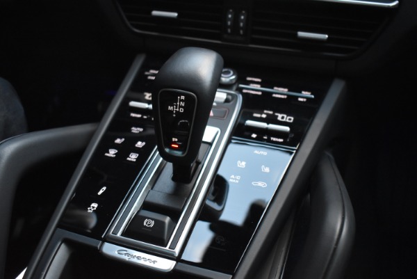 Used-2019-Porsche-Cayenne-Turbo