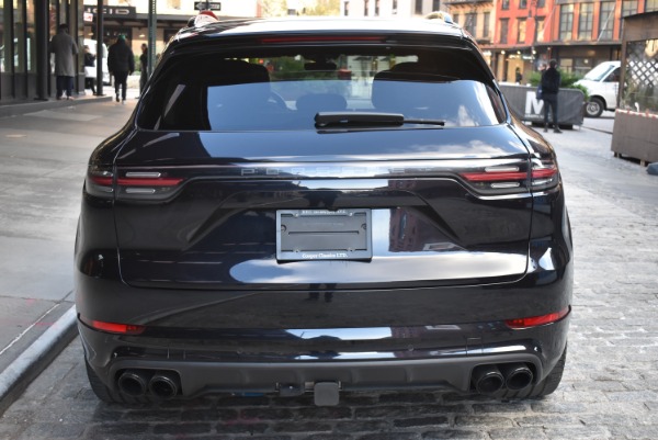 Used-2019-Porsche-Cayenne-Turbo