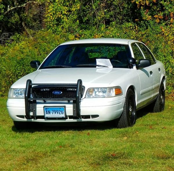 2008-Ford-Crown-Victoria-Police-Interceptor