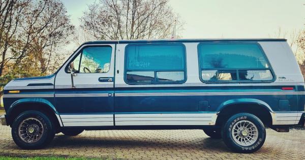 1987-Ford-Econoline