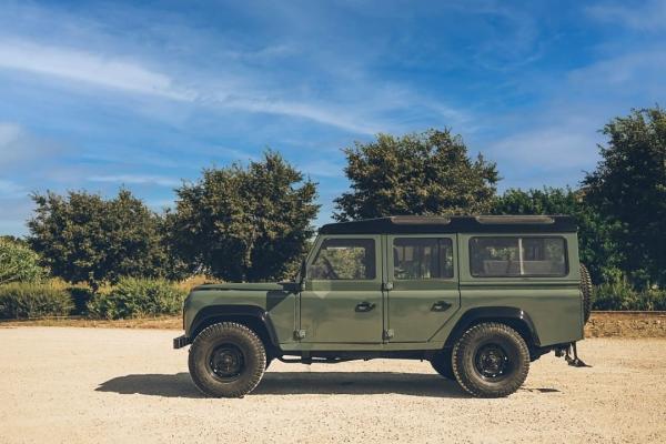 1991-Land-Rover-Defender