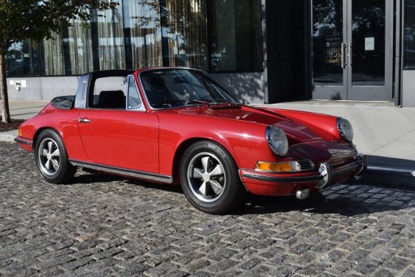 Used-1969-Porsche-911-S-Factory-Soft-Window-Targa