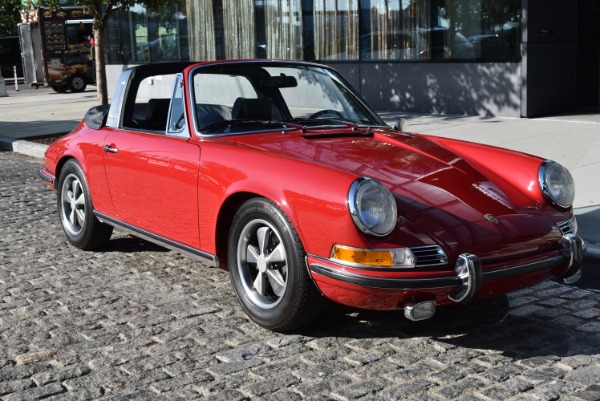 Used-1969-Porsche-911S-Factory-Soft-Window-Targa