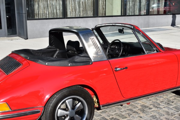 Used-1969-Porsche-911S-Factory-Soft-Window-Targa