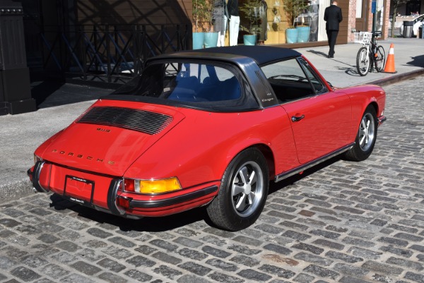 Used-1969-Porsche-911-S-Factory-Soft-Window-Targa