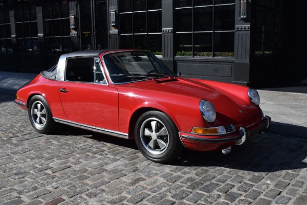 Used-1969-Porsche-911-S-Factory-Soft-Window-Targa