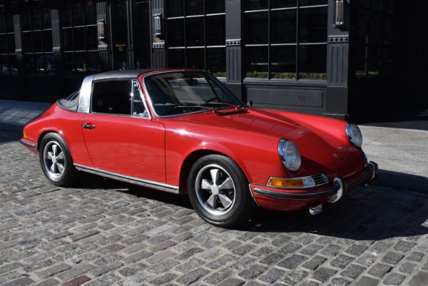 Used-1969-Porsche-911S-Factory-Soft-Window-Targa