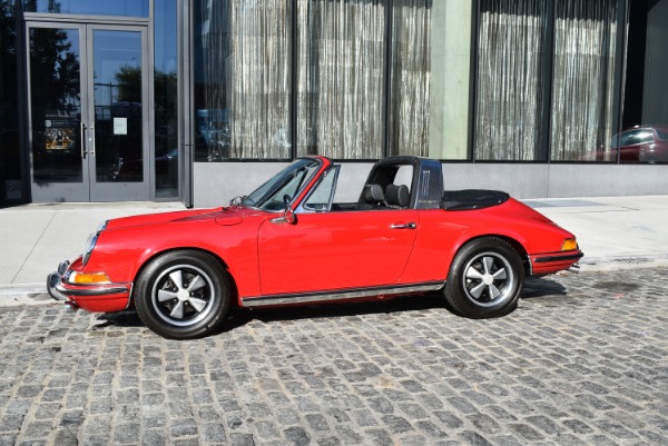 Used-1969-Porsche-911-S-Factory-Soft-Window-Targa