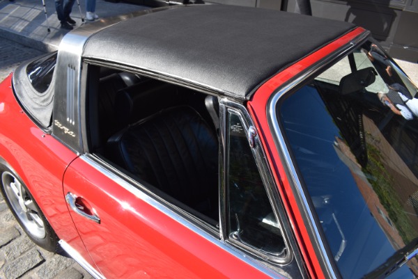 Used-1969-Porsche-911S-Factory-Soft-Window-Targa