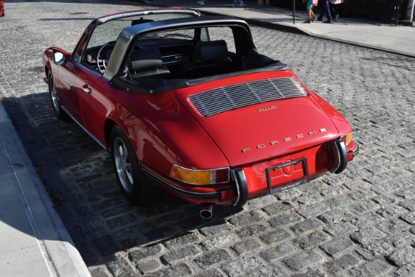 Used-1969-Porsche-911S-Factory-Soft-Window-Targa
