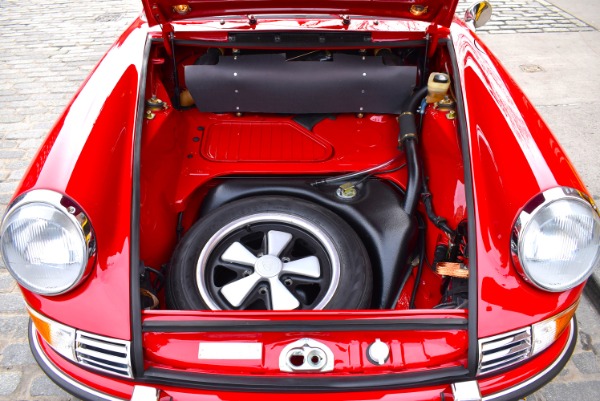 Used-1969-Porsche-911S-Factory-Soft-Window-Targa