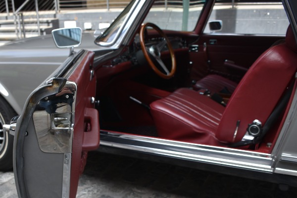 Used-1971-Mercedes-Benz-280SL-Automatic