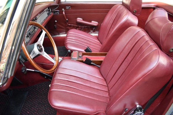 Used-1971-Mercedes-Benz-280SL-Automatic