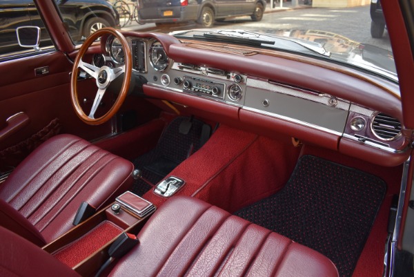 Used-1971-Mercedes-Benz-280SL-Automatic
