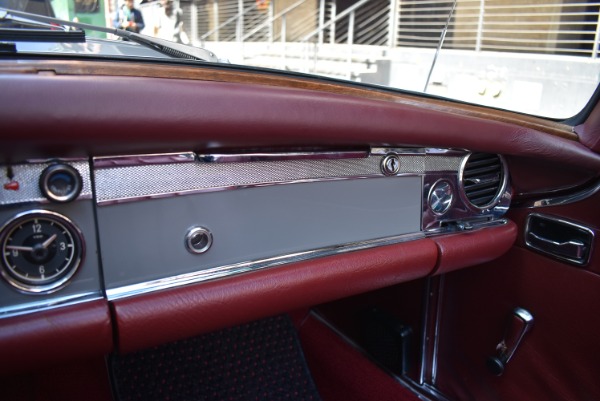 Used-1971-Mercedes-Benz-280SL-Automatic