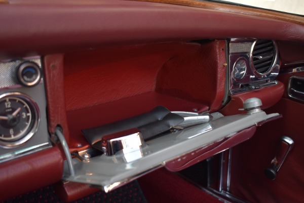 Used-1971-Mercedes-Benz-280SL-Automatic