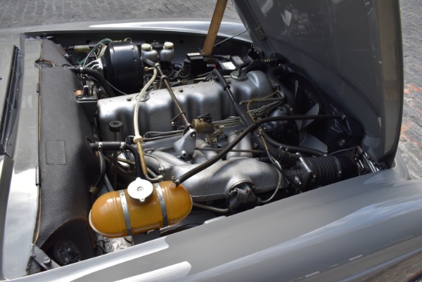 Used-1971-Mercedes-Benz-280SL-Automatic