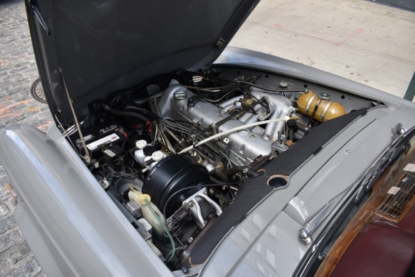 Used-1971-Mercedes-Benz-280SL-Automatic