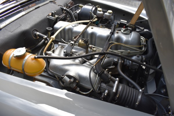 Used-1971-Mercedes-Benz-280SL-Automatic