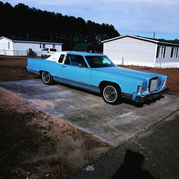 1979-Lincoln-town-coupe--2dr-coupe