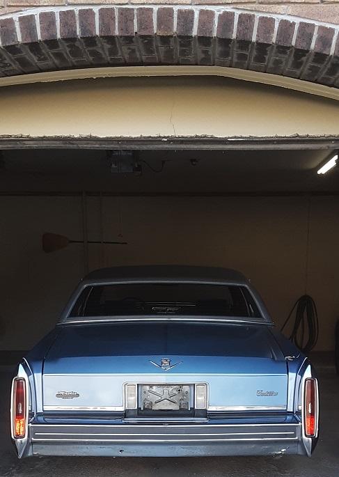 1981-Cadillac-Sedan-DeVille