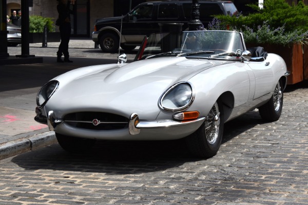 Used-1962-Jaguar-XKE-E-Type-OTS