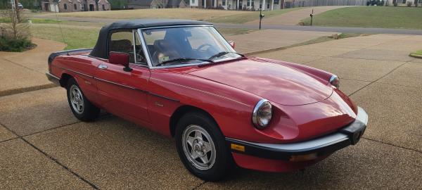 1988-Alfa-Romeo--Spider