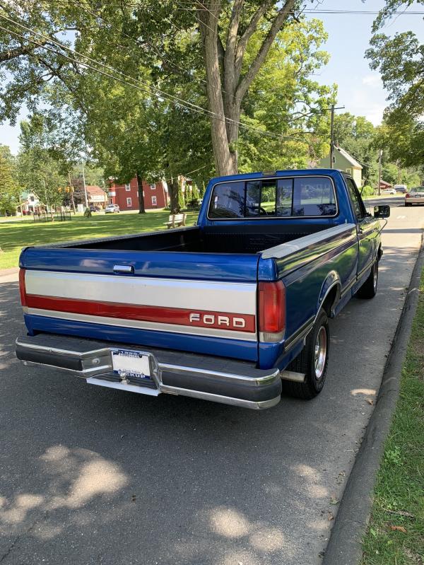 1989-Ford--F150-XLT-Lariat