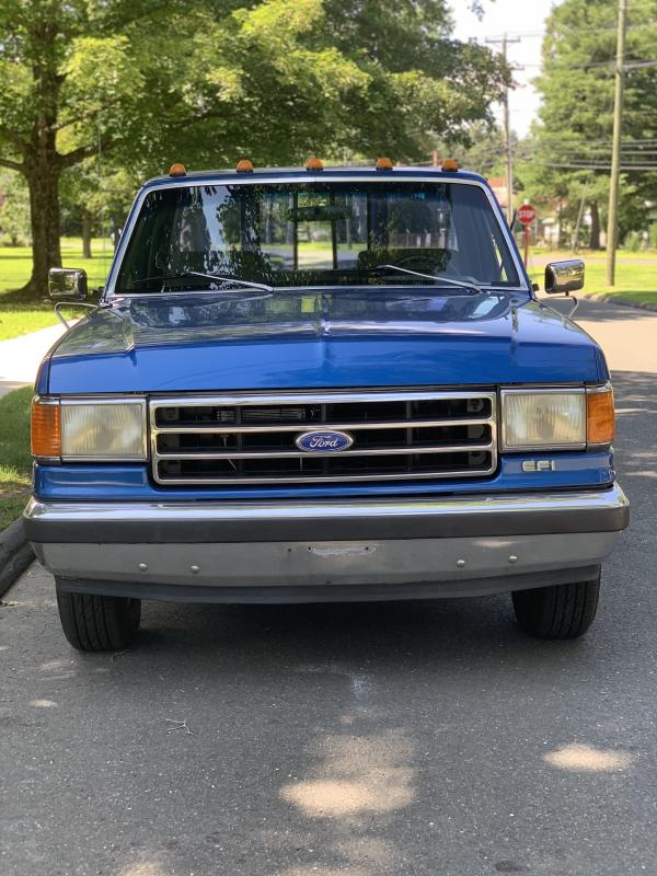 1989-Ford--F150-XLT-Lariat