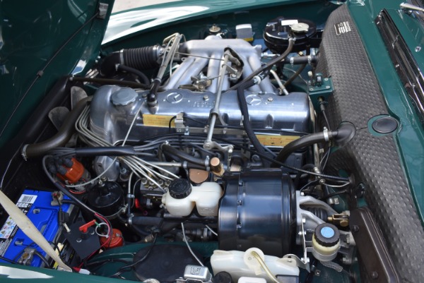 Used-1967-Mercedes-Benz-230sl-ZF-5-speed