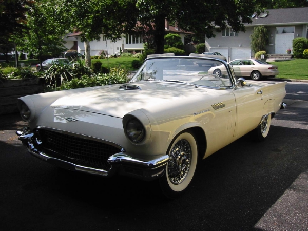 Used-1957-Ford-Thunder-Bird