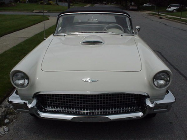 Used-1957-Ford-Thunder-Bird