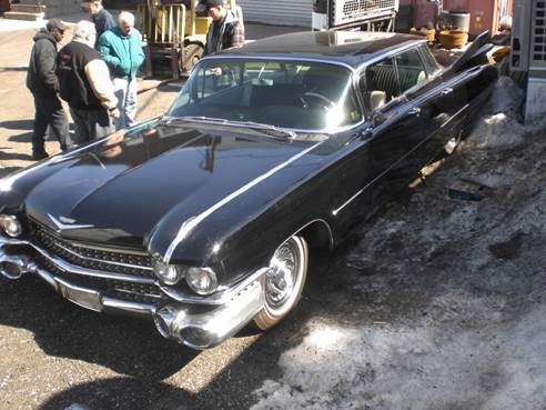 Used-1959-Cadillac-4-Door